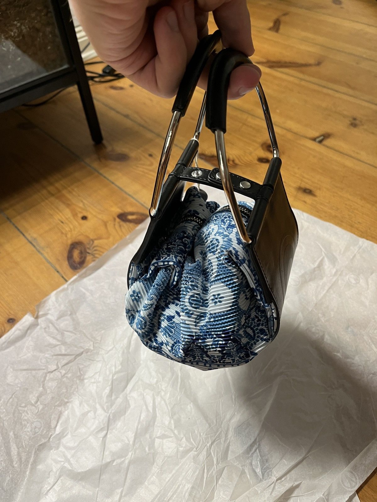 Marine Serre Marine Serre leather foldable popcorn bag black clutch gold Size ONE SIZE - 15 Thumbnail
