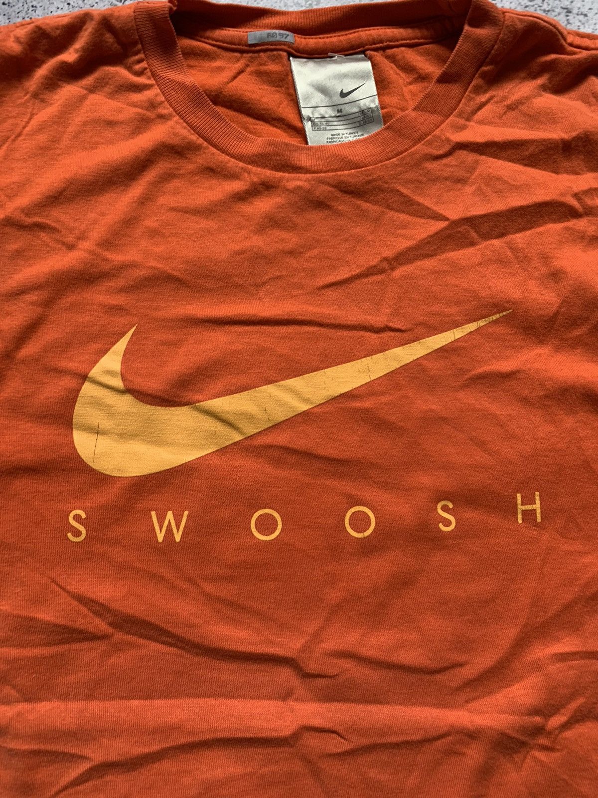 Nike × Vintage Vintage Nike T-shirt Big Swoosh Tee Orange Y2K USA Size US M / EU 48-50 / 2 - 2 Thumbnail