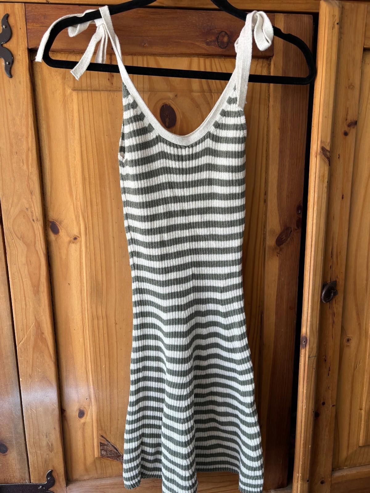 Designer Womens Aerie olive green/cream striped knit dress sz S#204 Size S / US 4 / IT 40 - 2 Thumbnail