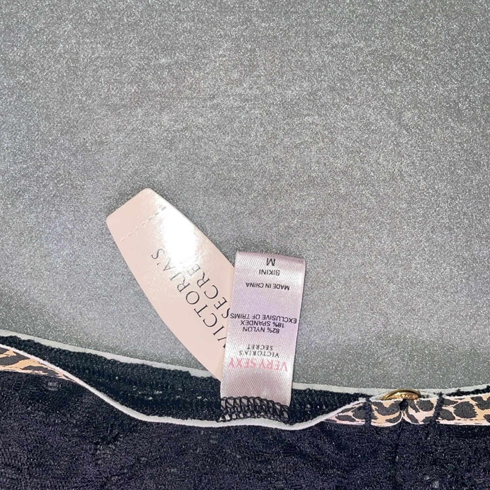 Victoria's Secret Victoria’s Secret Very Sexy Lace Panty Leopard Trim Panties Size ONE SIZE - 11 Thumbnail