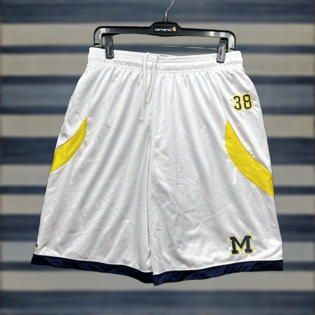 Adidas VINTAGE adidas Shorts Mens Large Team Issued Basketball Y2K Michigan Wolverines Size US 33 - 1 Thumbnail