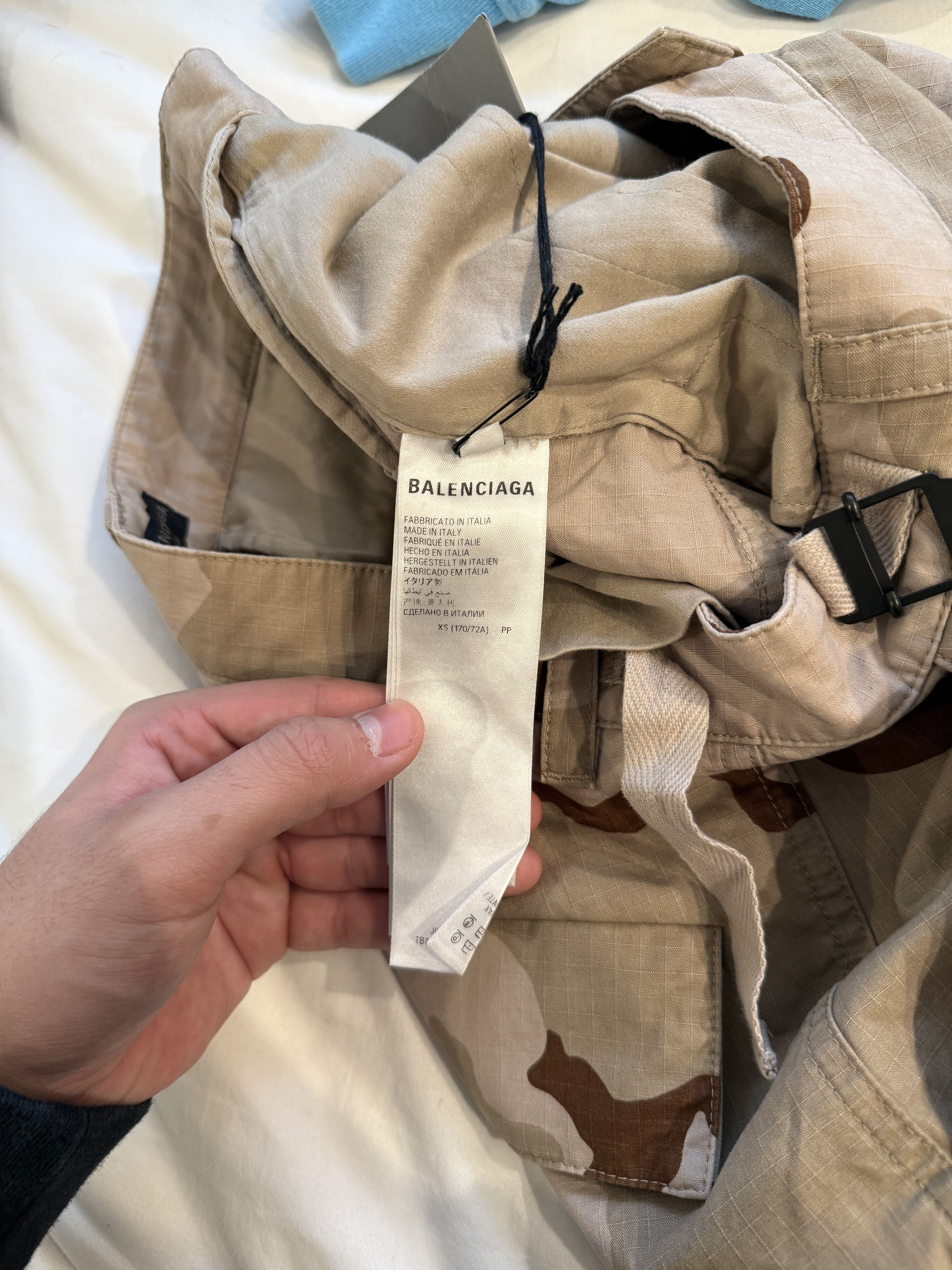 Balenciaga Balenciaga large camo cargo pants Size US 32 / EU 48 - 12 Thumbnail