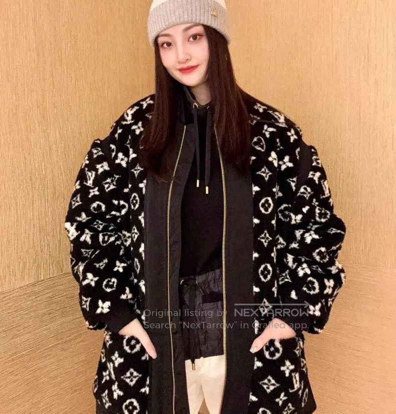 Louis Vuitton Louis Vuitton 24 black logo presbyopic full printed wool s Size XS / US 0-2 / IT 36-38 - 9 Thumbnail