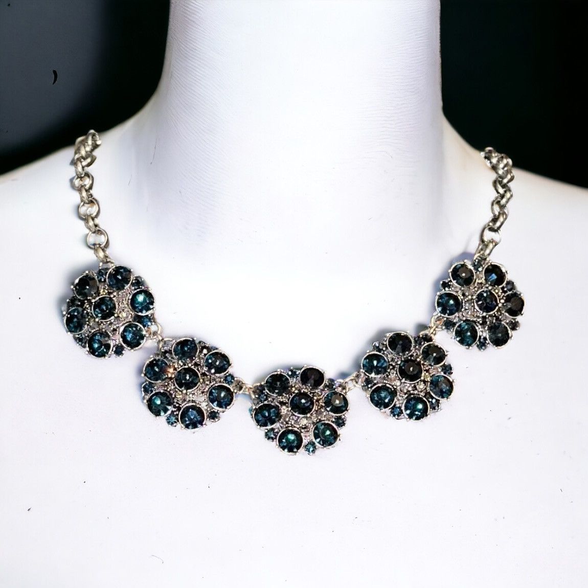 Other Silver tone teal rhinestone flower links statement necklace Size ONE SIZE - 5 Thumbnail