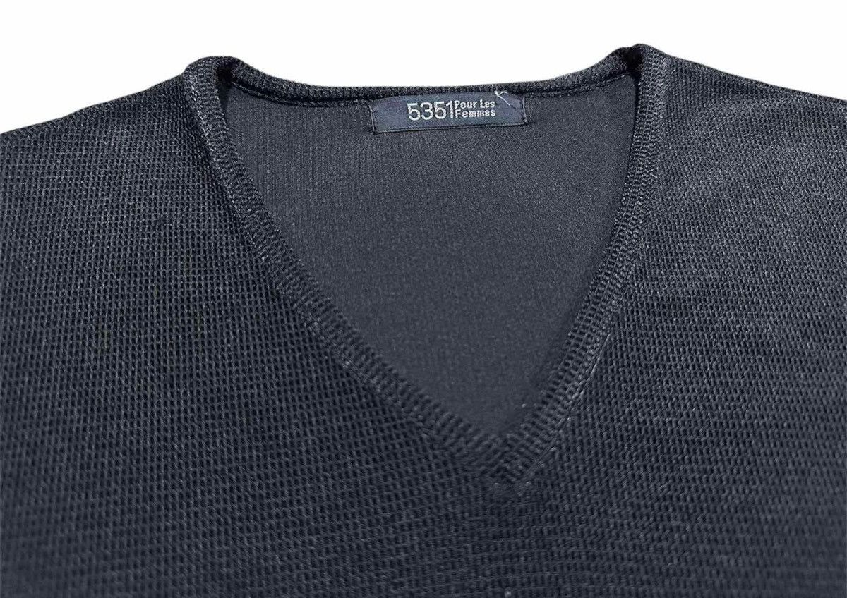 5351 POUR LES HOMMES 🔥Y2K 5351 Pour Les Femmes Mesh Sheer V-Neck Ls Shirt Size US XS / EU 42 / 0 - 3 Thumbnail