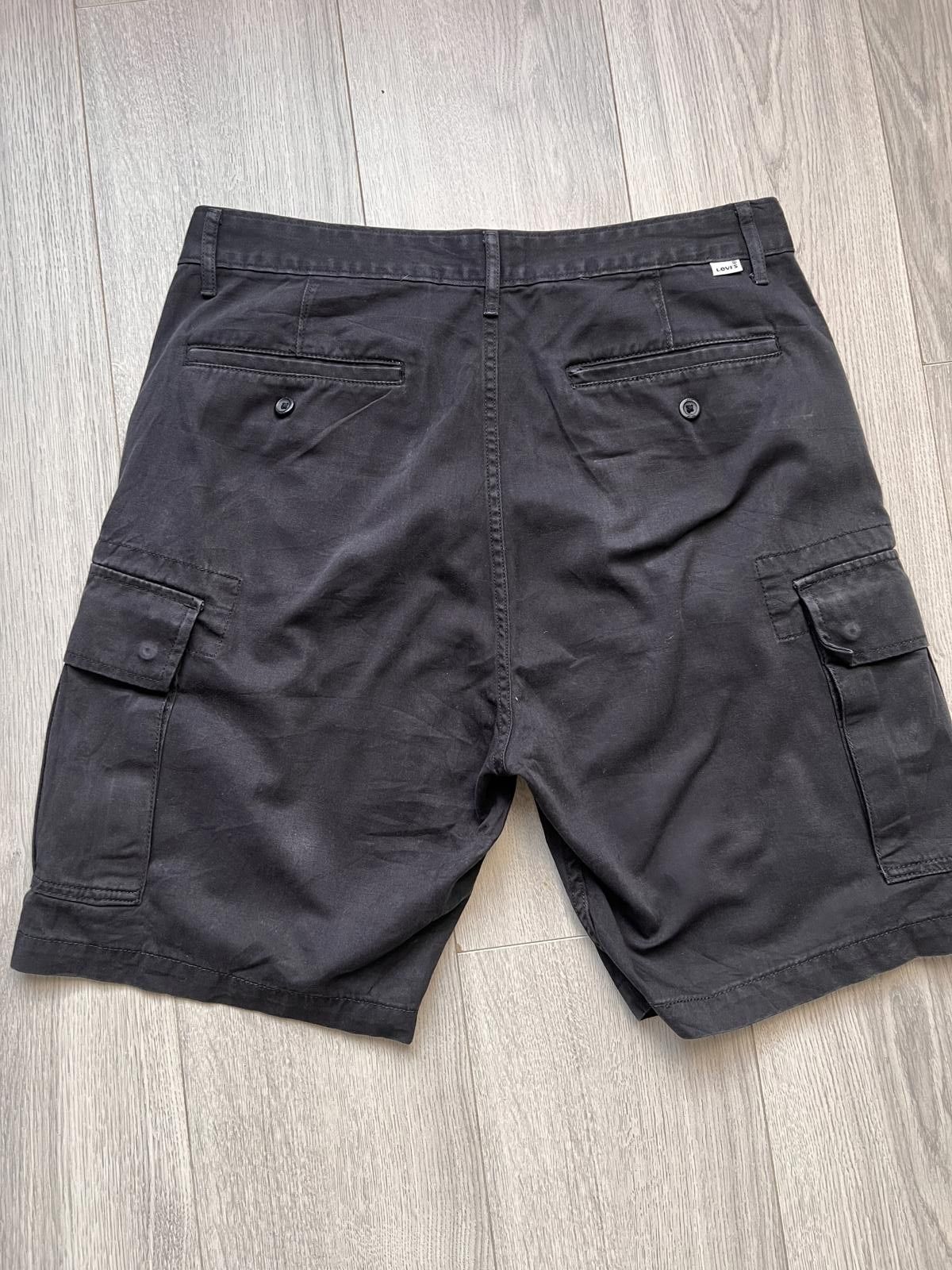Designer Vintage Levi’s Cargo Shorts Size US 30 / EU 46 - 6 Thumbnail