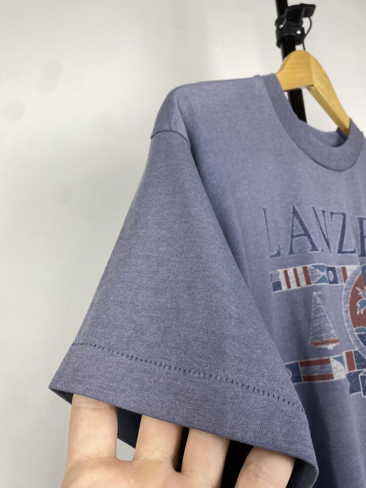 Vintage Vintage 90s Art LANZAROTE Faded Print Logo Surf USA T shirt Size US L / EU 52-54 / 3 - 8 Thumbnail