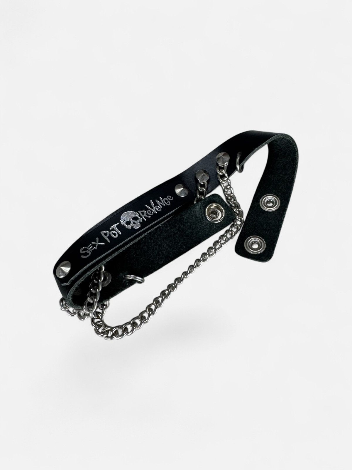 Sex Pot ReVeNGe 🌟SEX POT REVENGE SKULL GRAFFITI LEATHER WRISTBAND Size ONE SIZE - 3 Thumbnail