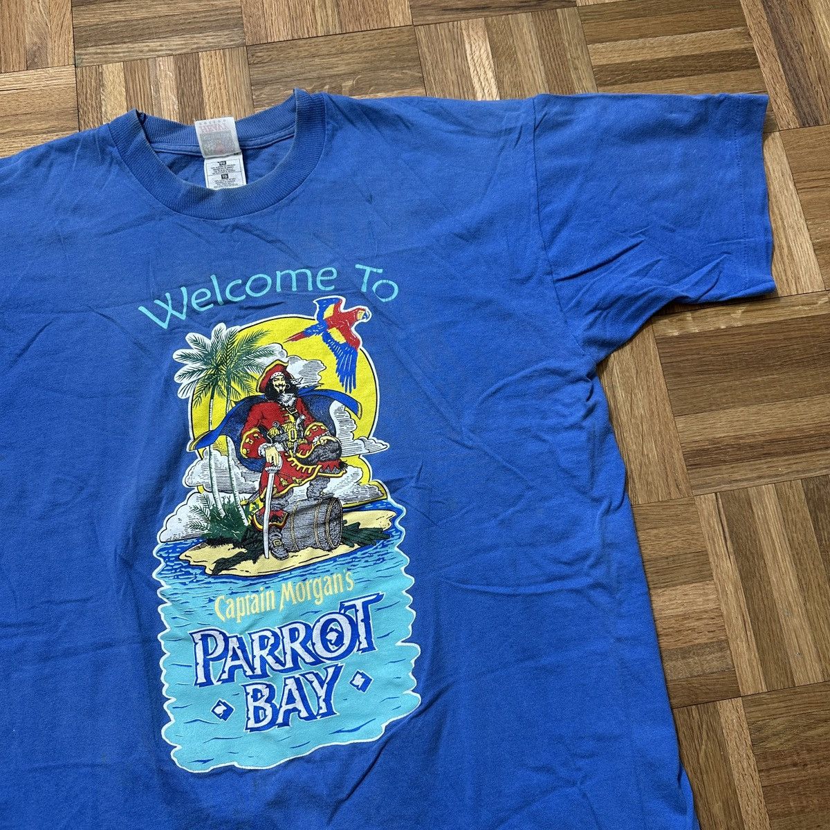 Fruit Of The Loom Vintage Captain Morgan’s Parrot Bay tee Size US XL / EU 56 / 4 - 3 Thumbnail
