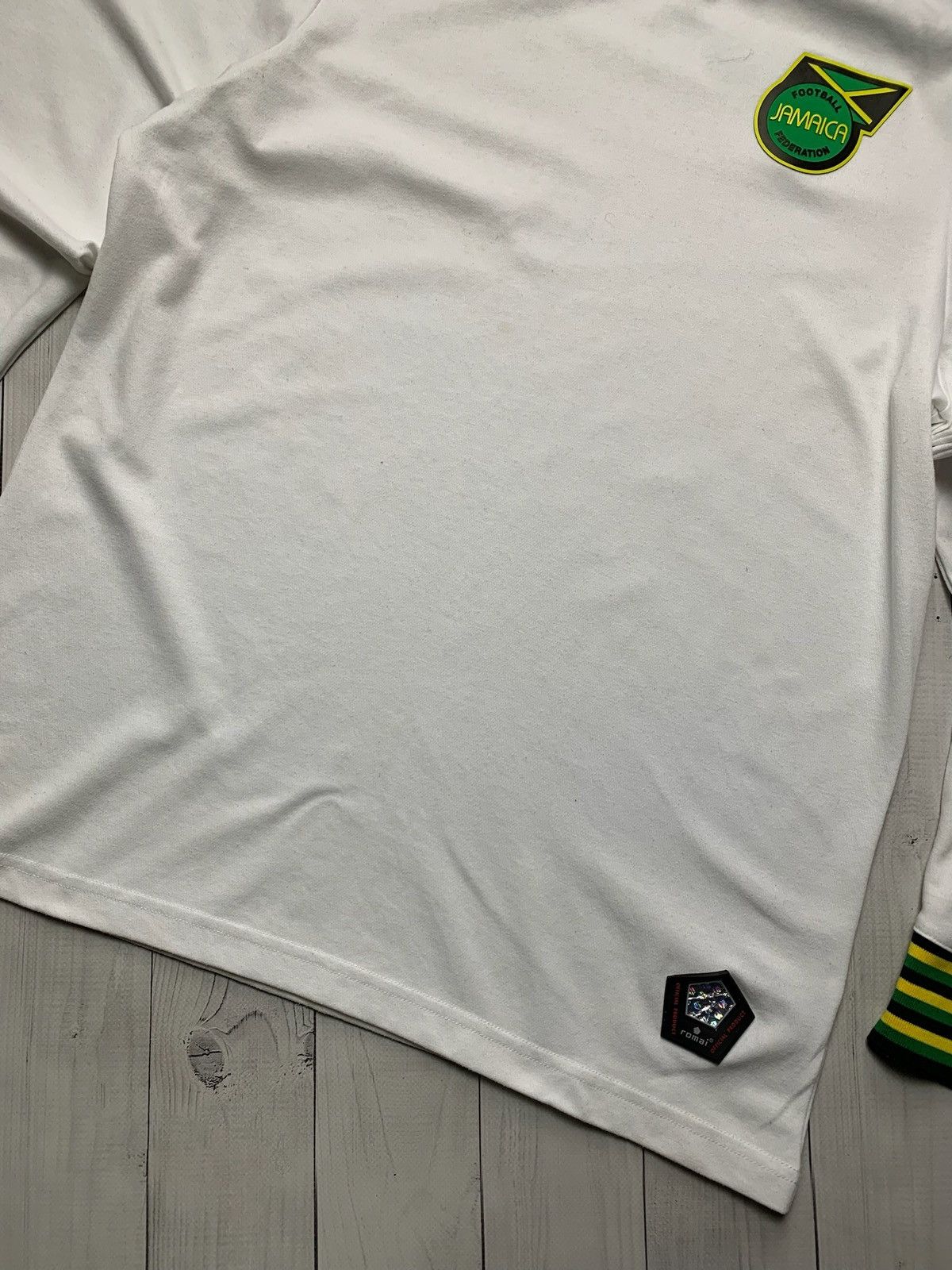 Vintage Vintage Jamaica soccer long sleeve shirt size L Size US L / EU 52-54 / 3 - 3 Thumbnail