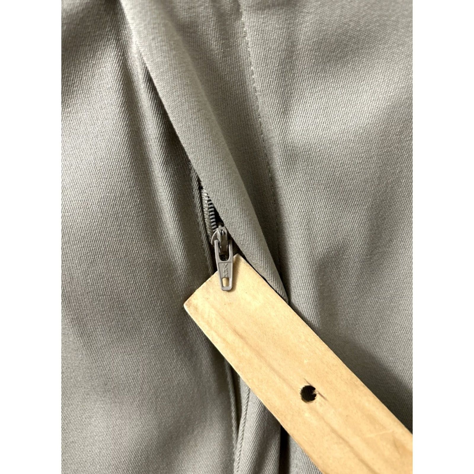 Savane Savane Motion Pants Mens 44x30 Beige Pleated Cuffed Straight Leg NWT 0 MSRP Size US 44 / EU 60 - 5 Thumbnail