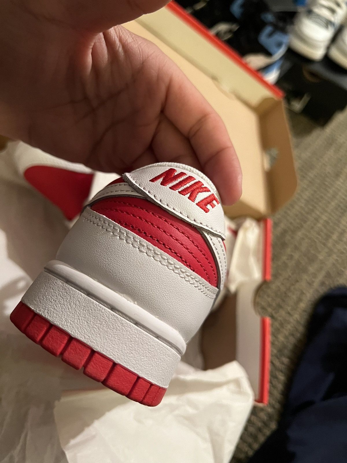 Nike Championship dunk size 7 men Brand new! Size US 7 / EU 40 - 6 Thumbnail