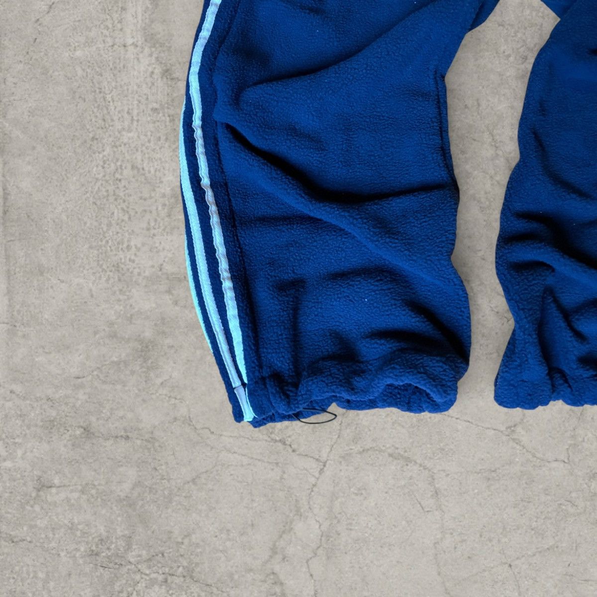 Japanese Brand Incredible baggy wide leg Korean joggers in blue. Size M Size US 32 / EU 48 - 3 Thumbnail