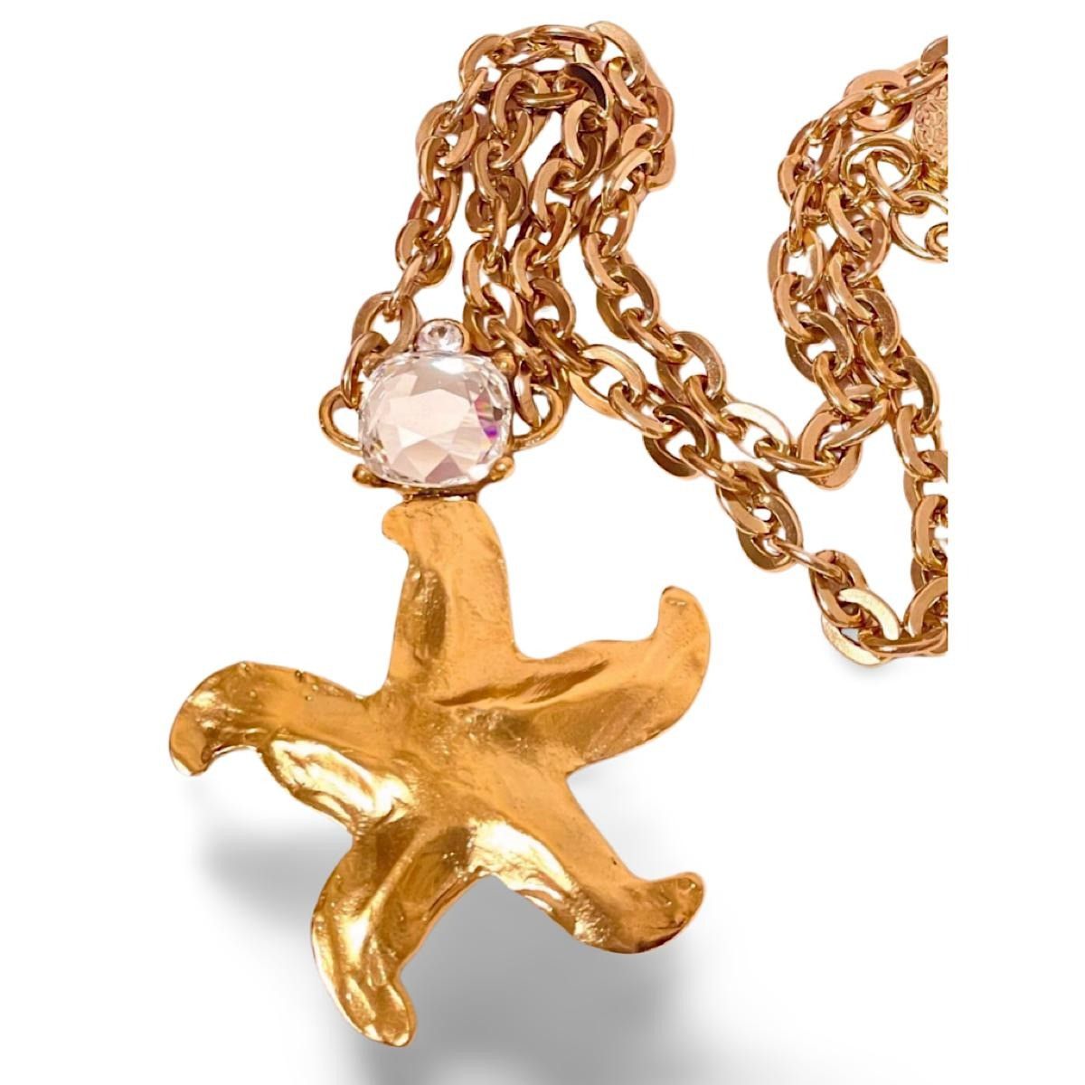 Yves Saint Laurent MINT. Vintage Yves Saint Laurent necklace with starfish top Size ONE SIZE - 5 Thumbnail