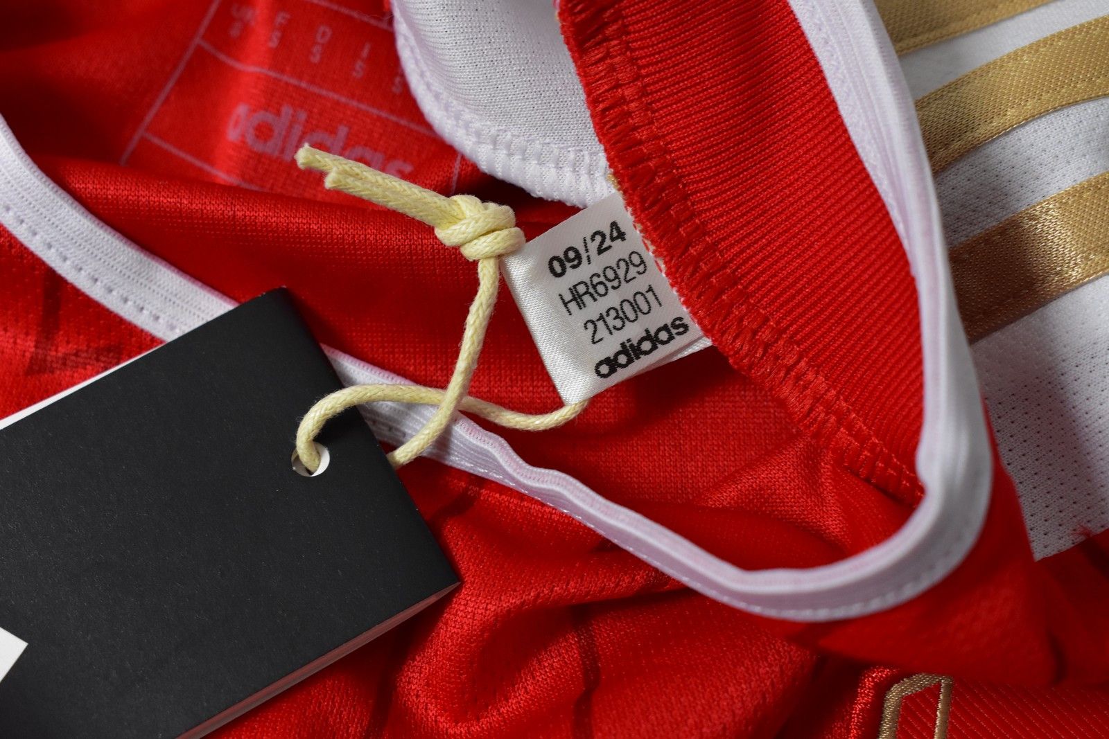 Adidas 2023-24 adidas ARSENAL FC Home Shirt Official SIZE S Size US S / EU 44-46 / 1 - 10 Thumbnail