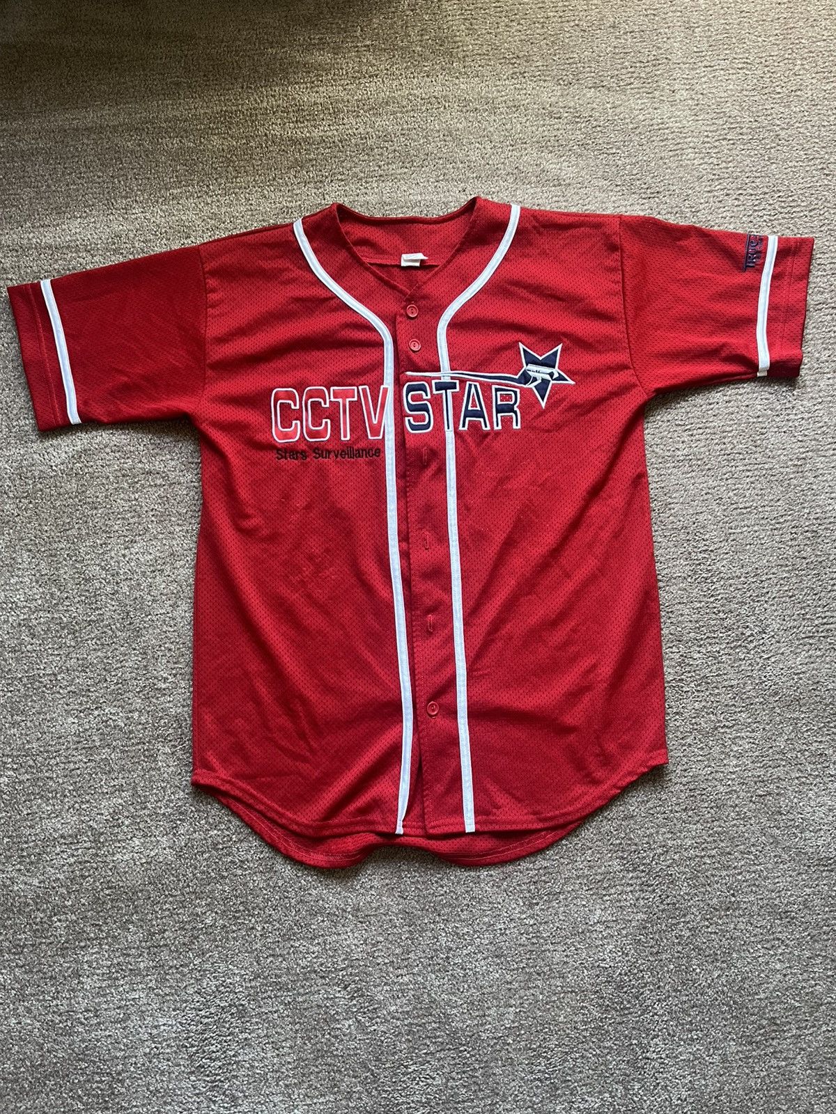 Vintage VTG 00’s / Y2K CCTV Surveillance Red Jersey Size US M / EU 48-50 / 2 - 1 Thumbnail