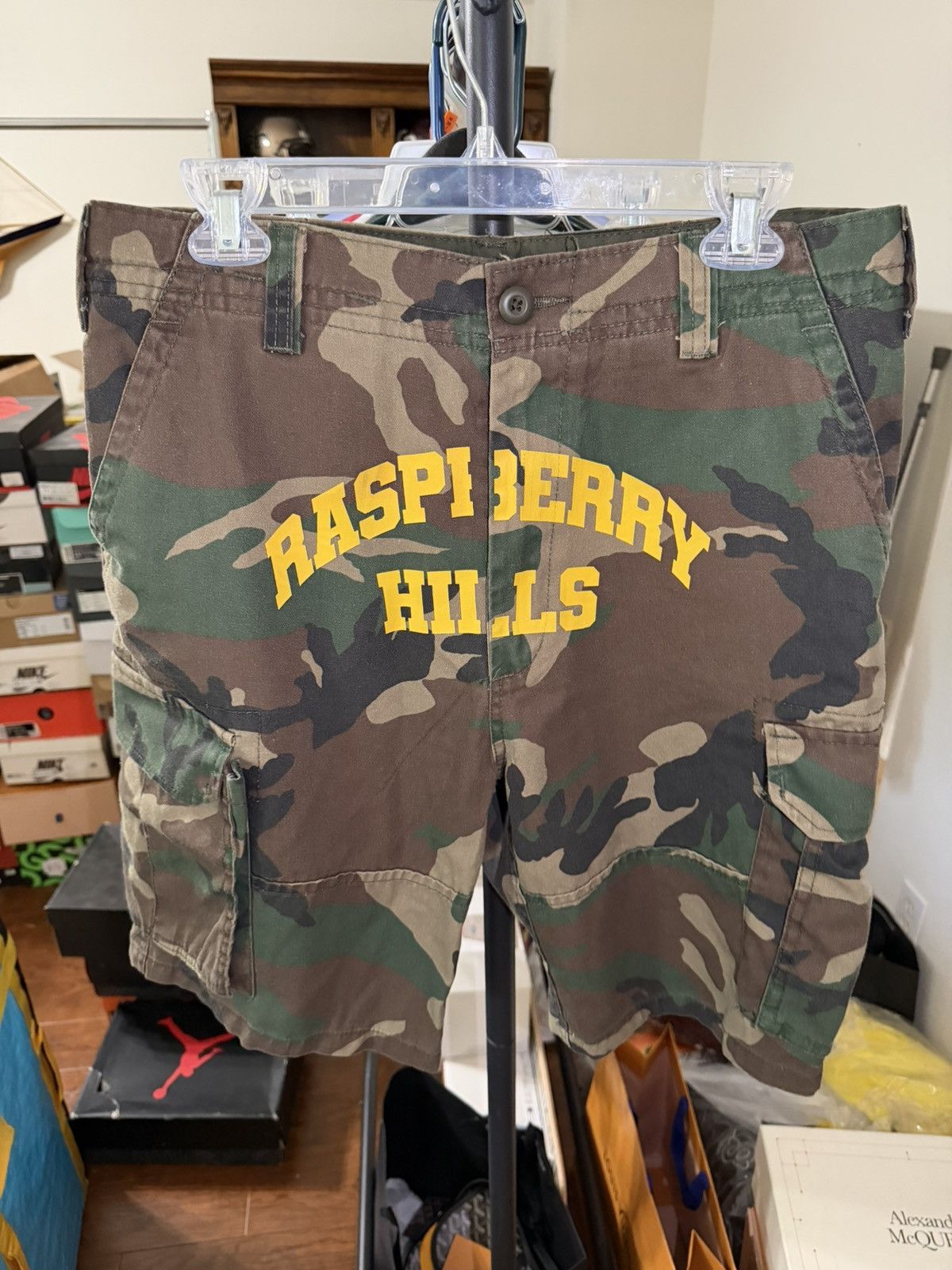 GV Gallery Camo Shorts M NEW