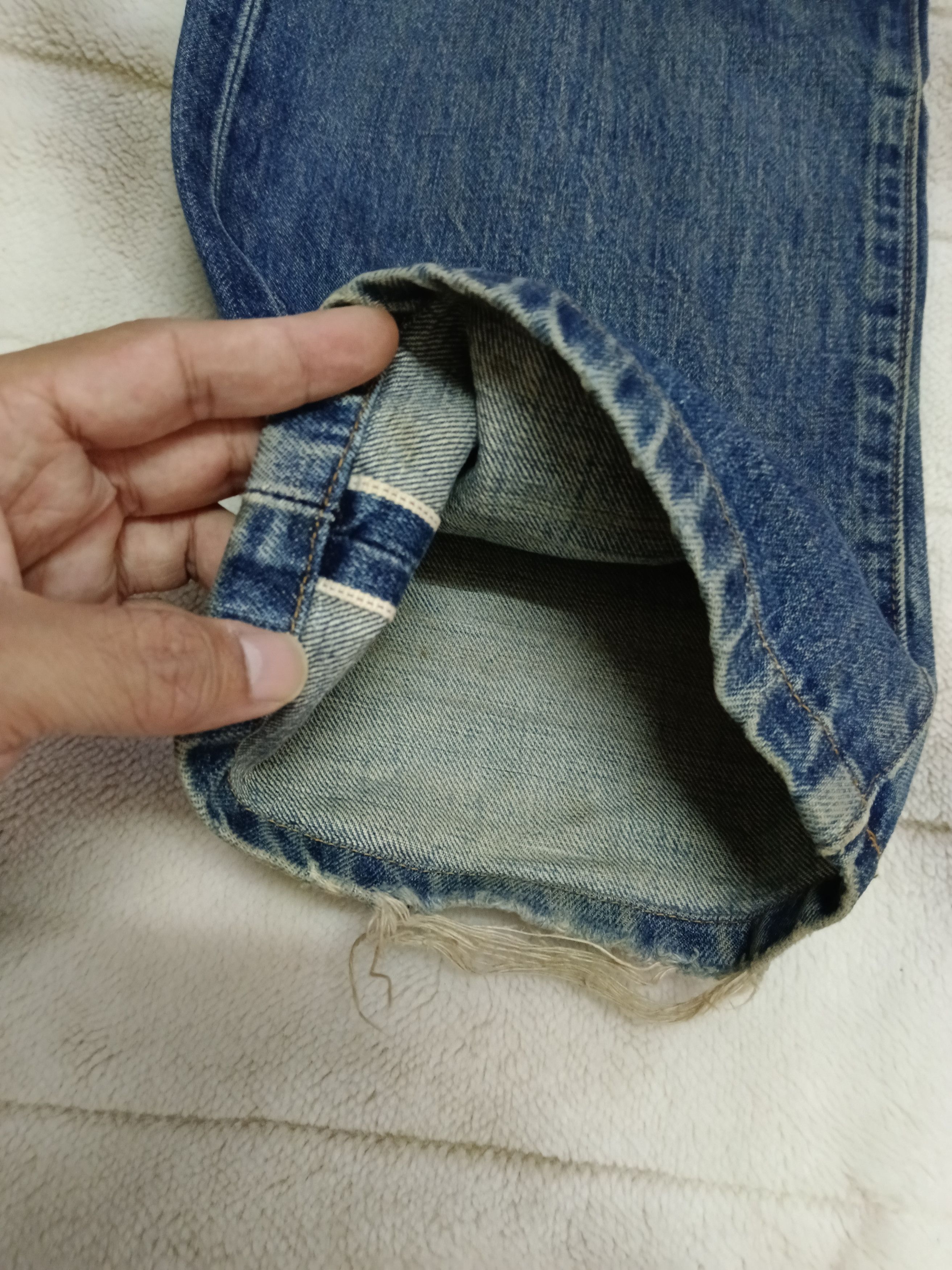 Levi's Vintage Clothing DISTRESSED LEVIS BIG E 504Z SELVEDGE Size US 33 - 8 Thumbnail