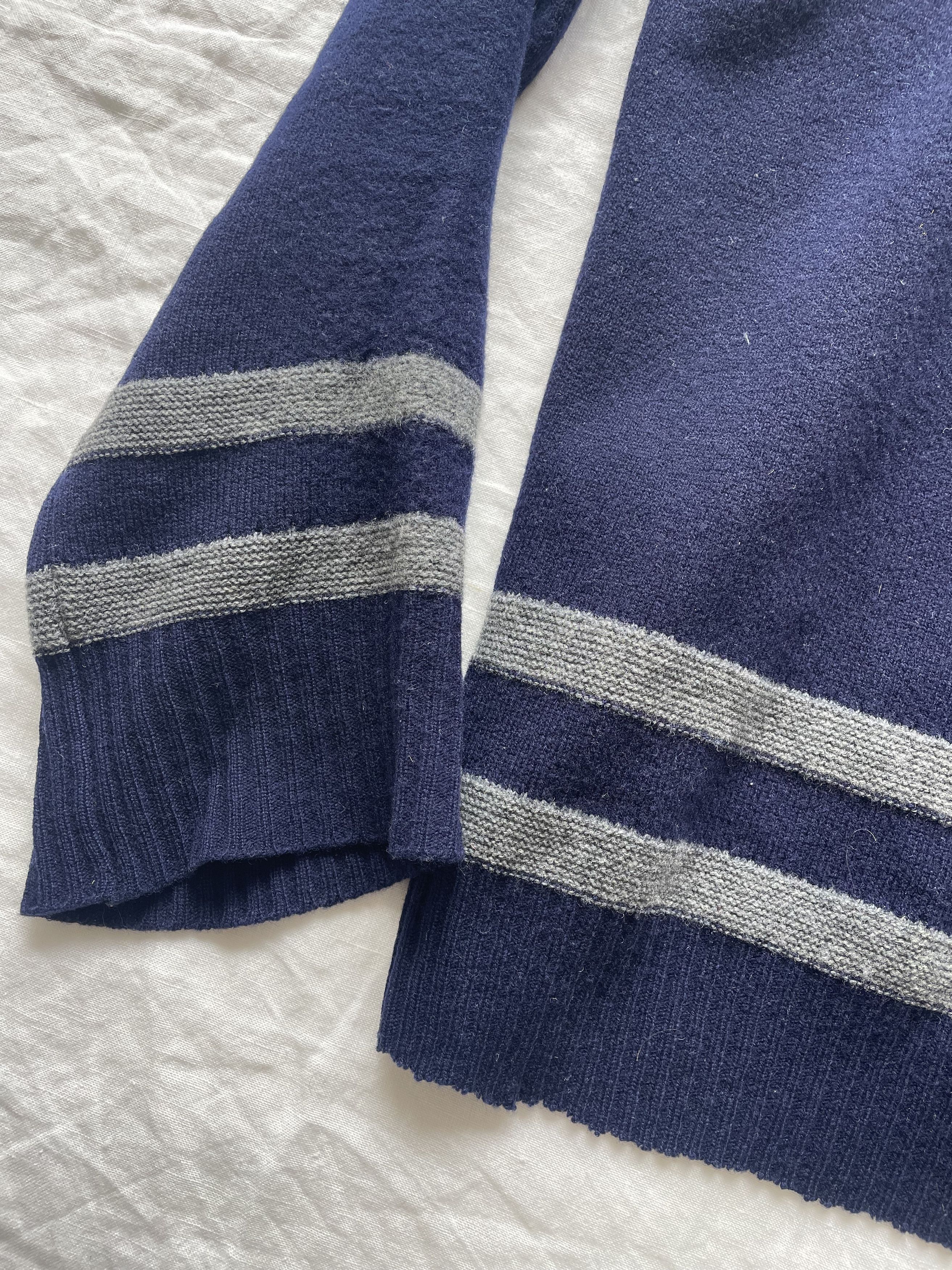 Comme des Garcons Comme des Garçons AD2013 Wool V-Neck Knit Size US M / EU 48-50 / 2 - 4 Thumbnail