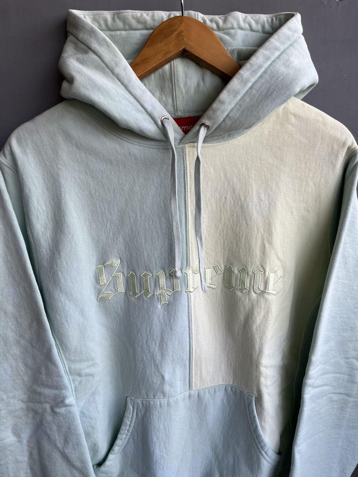 Supreme Supreme Split Old English Hoodie FW17 Ice Blue Size US M / EU 48-50 / 2 - 2 Thumbnail