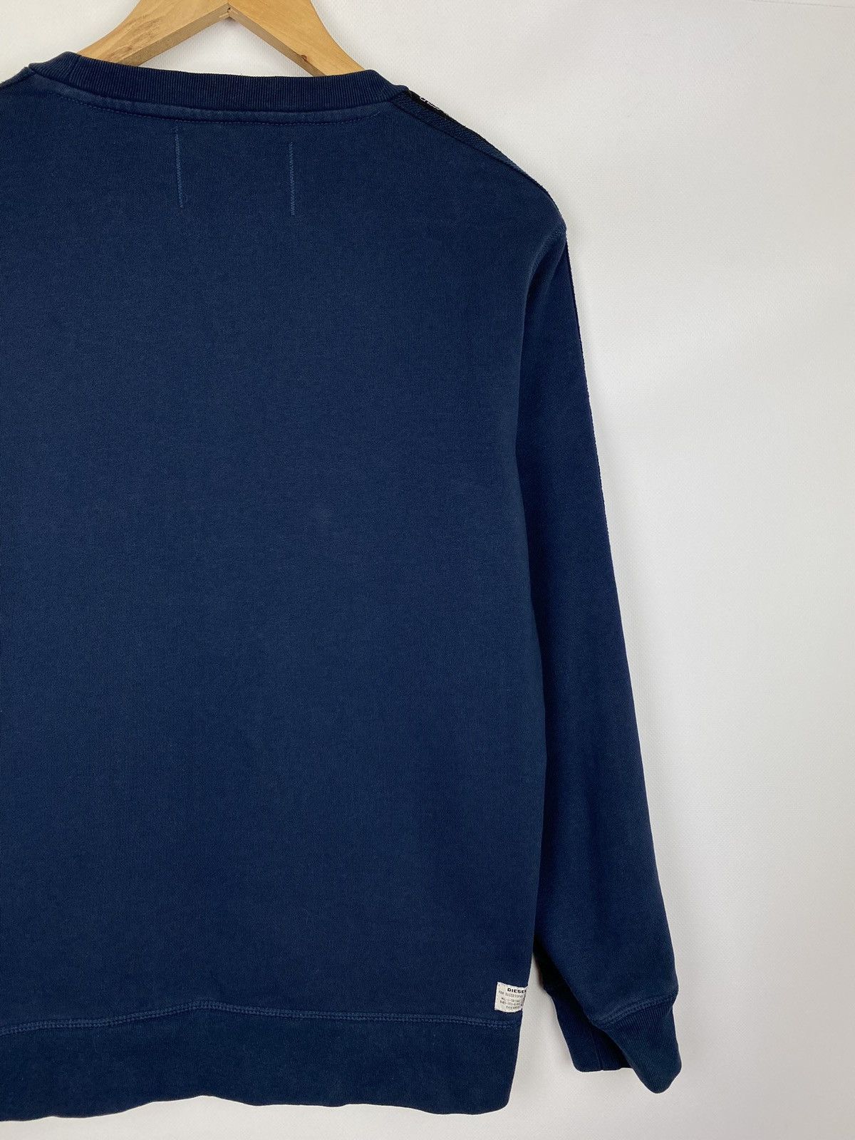 Diesel Diesel men’s crew neck sweatshirt pullover size M navy Size US M / EU 48-50 / 2 - 15 Thumbnail