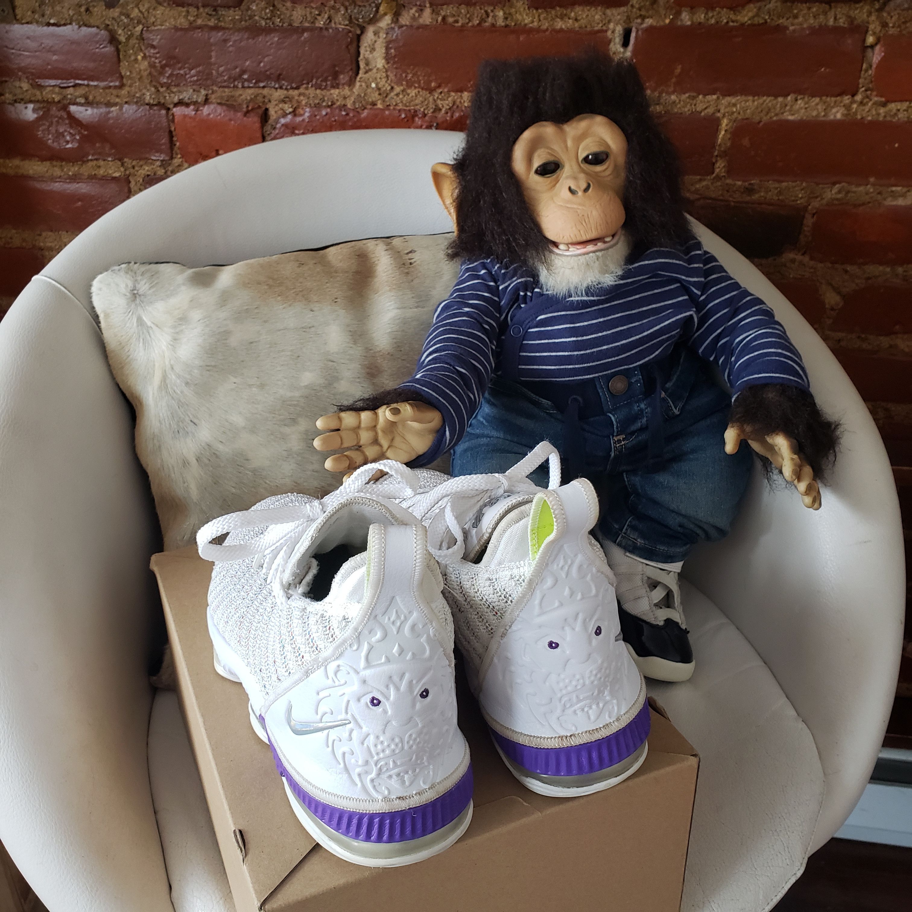 Nike Nike Lebron 16 Sneakers Size US 5.5 / EU 38 - 2 Thumbnail