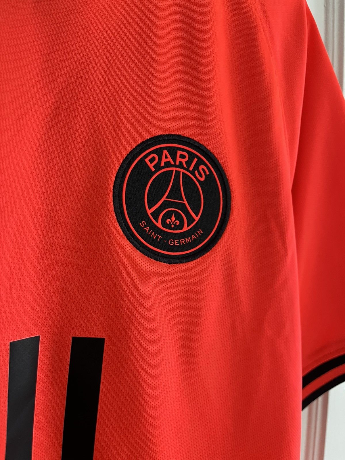 Jordan Brand × Nike PSG Jordan 2019/20 19/20 Away Soccer Jersey/ Football Shirt Size US M / EU 48-50 / 2 - 2 Thumbnail