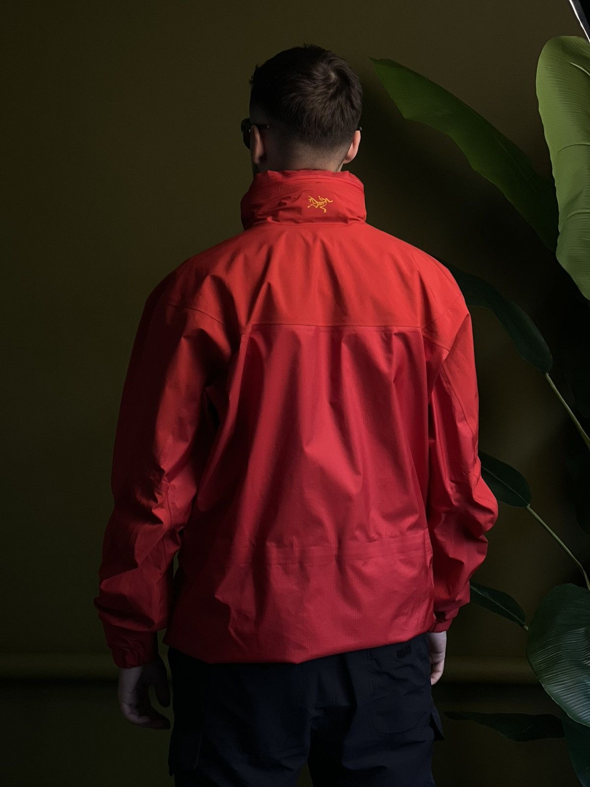 Arc'teryx × Vintage Rare Vintage Arc’teryx Theta LT Gore-Tex XCR Gold Logo M Size US M / EU 48-50 / 2 - 4 Thumbnail