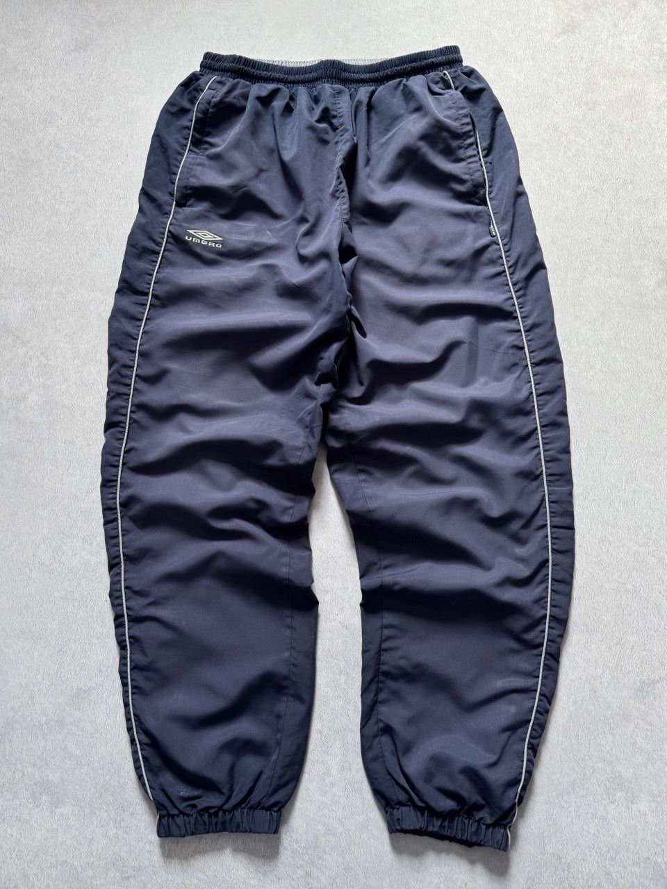 Umbro Umbro Vintage Y2k Baggy Nylon Sweatpants Big Logo Parachute Size US 34 / EU 50 - 1 Thumbnail