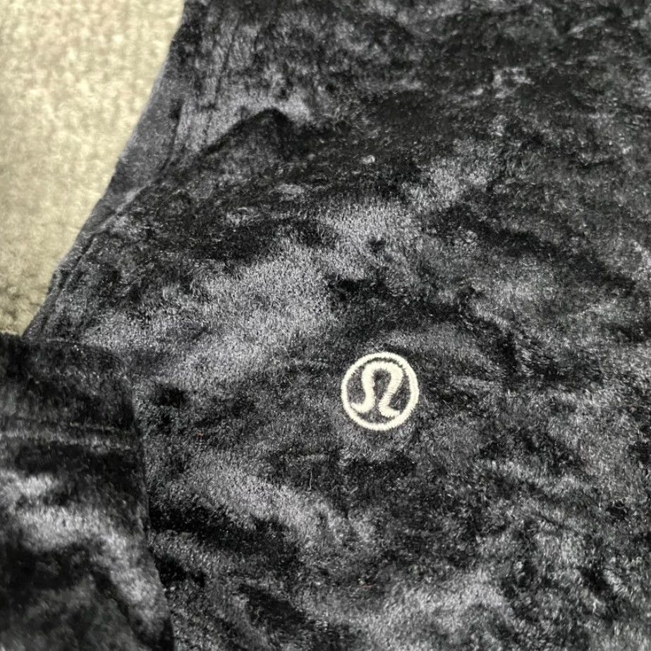 Lululemon LULULEMON Hoodie Womens Size 10 Black Crushed Velvet Full Zip Define Jacket Gym Training Size L / US 10 / IT 46 - 3 Thumbnail