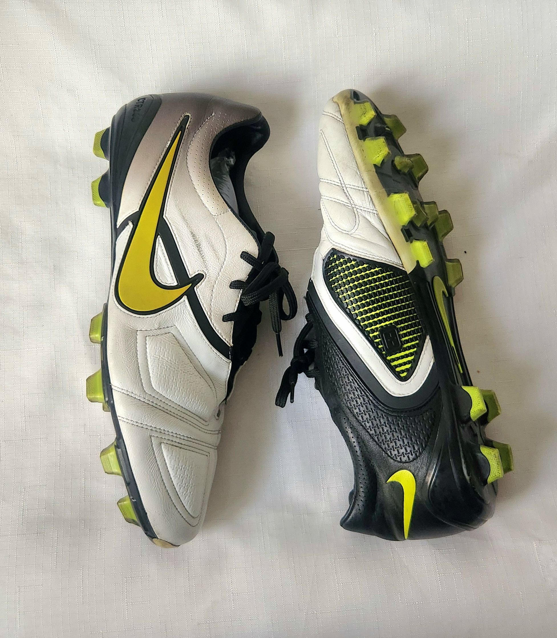 Nike × Vintage Nike CTR360 Maestri FG Football Cleats Boots size 13 Size US 13 / EU 46 - 6 Thumbnail