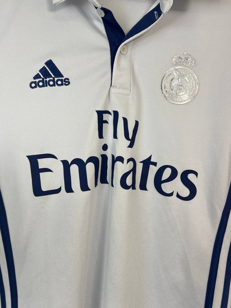 Adidas Adidas Real Madrid Home Football Shirt 2016/2017 S94992 Size US XS / EU 42 / 0 - 2 Thumbnail