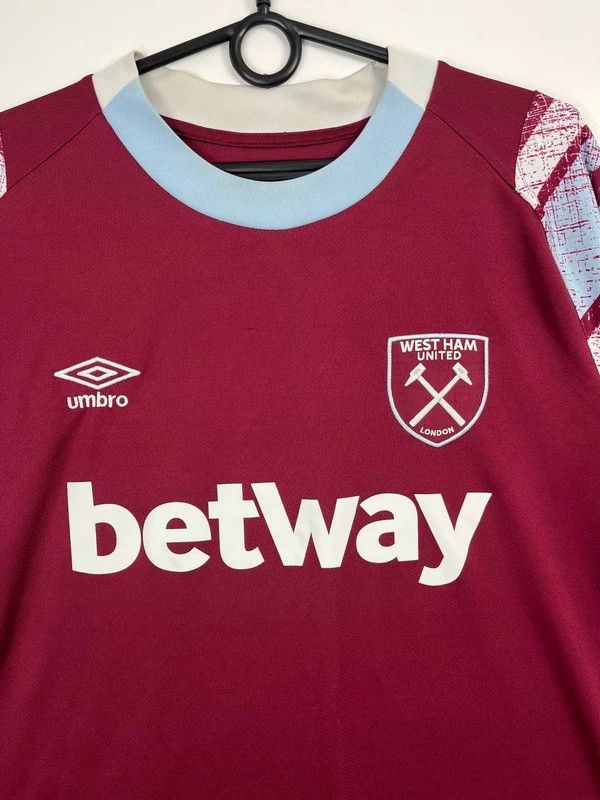 Umbro West Ham 2022 23 Home Umbro Football Soccer Jersey Sz XL Size US XL / EU 56 / 4 - 2 Thumbnail