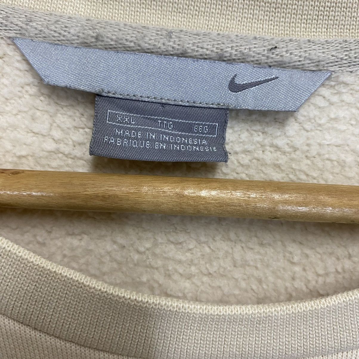 Nike Vintage Nike Small Swoosh Embroidered Crewneck Sweatshirt Size US XXL / EU 58 / 5 - 8 Thumbnail