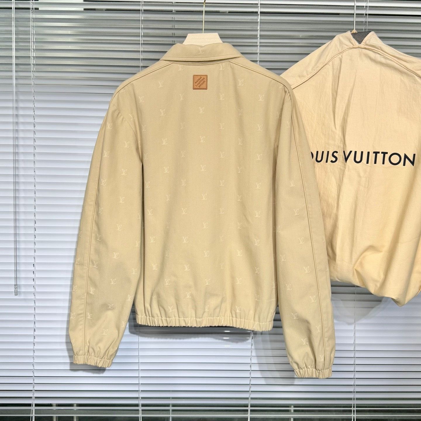 Louis Vuitton LV SS24 Embroidered Khaki Jacket Size US M / EU 48-50 / 2 - 2 Thumbnail