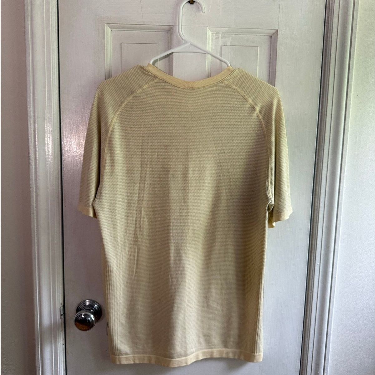 Lululemon Lululemon Men's Size Medium Short Sleeve Waffle Knit EUC Size US M / EU 48-50 / 2 - 4 Thumbnail