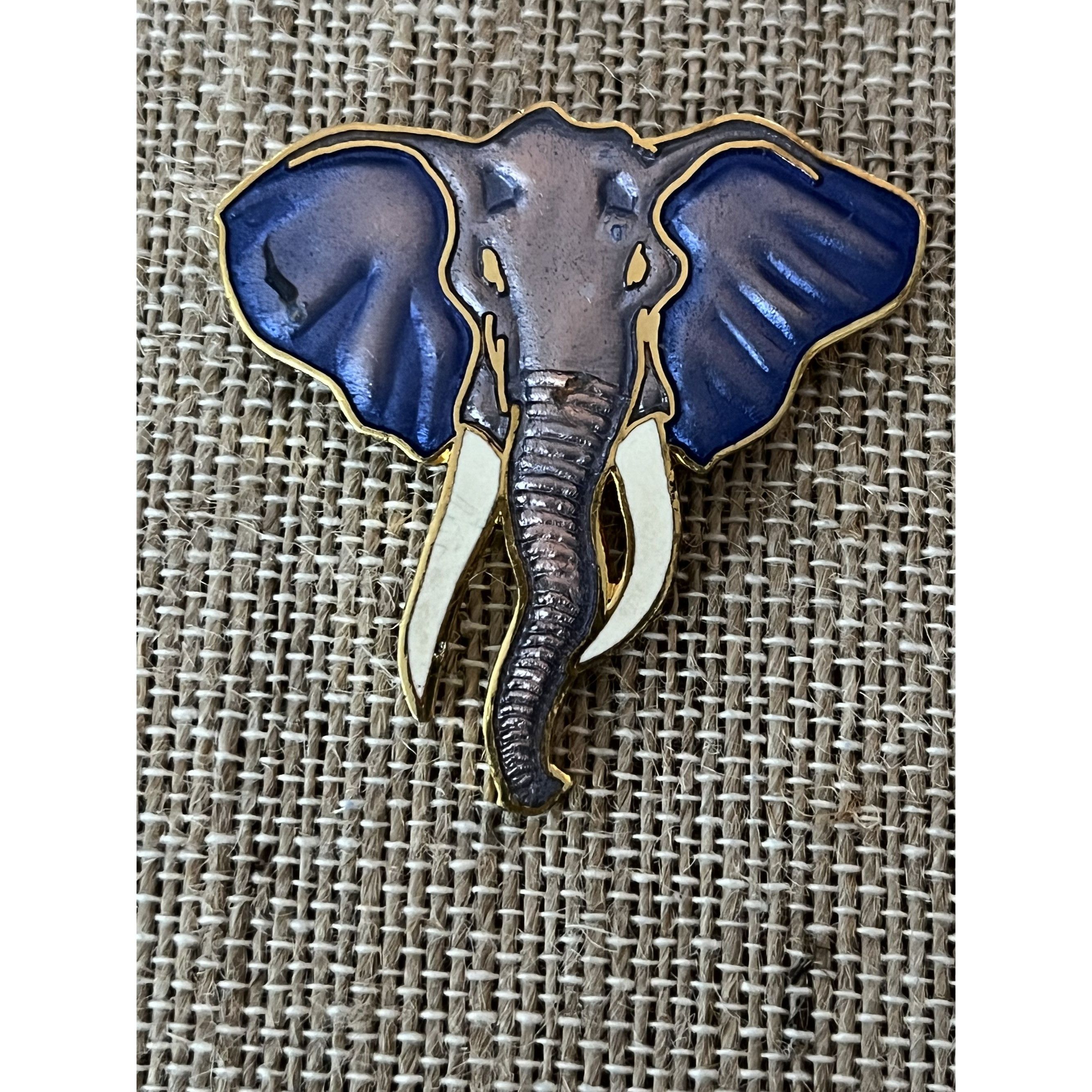Other Vintage 1989 Will Spear Elephant Pin Handmade R.O.C. Gold & Size ONE SIZE - 4 Thumbnail