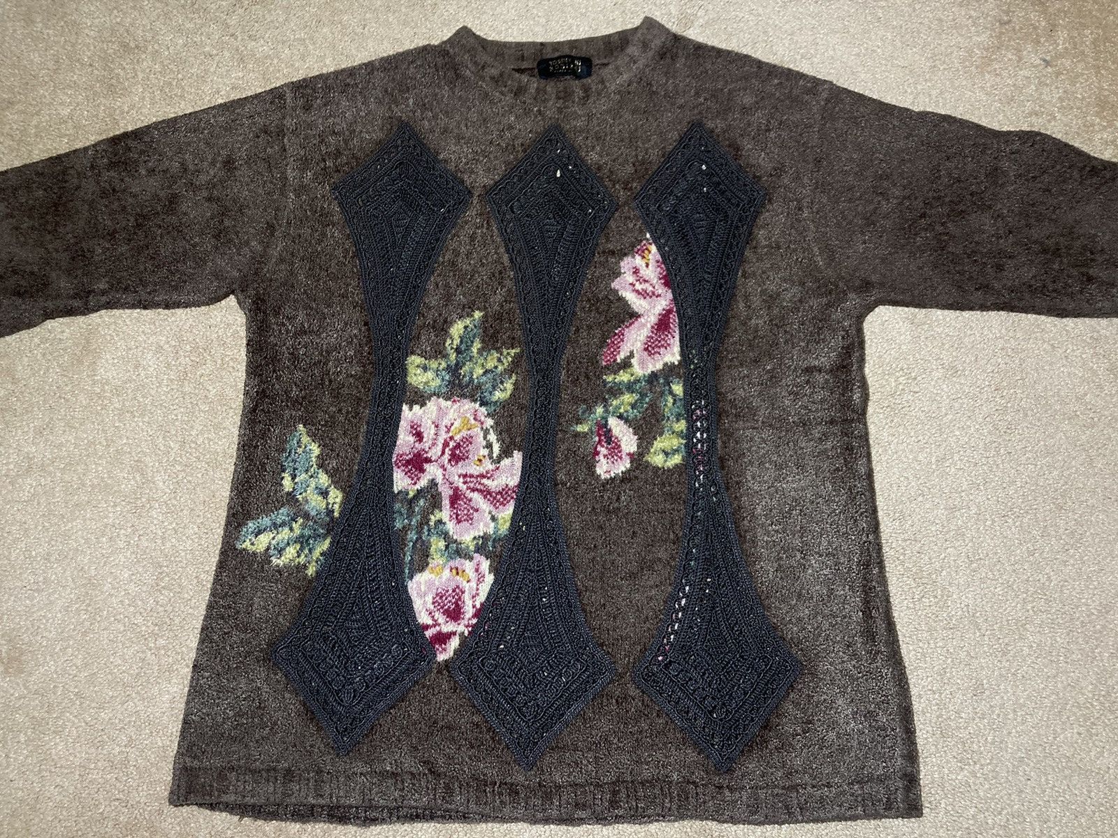Japanese Brand × Yoshiyuki Konishi AW98 Yoshiyuki Konishi Floral Knit Lace Sweater Brown 90s Size US L / EU 52-54 / 3 - 1 Thumbnail