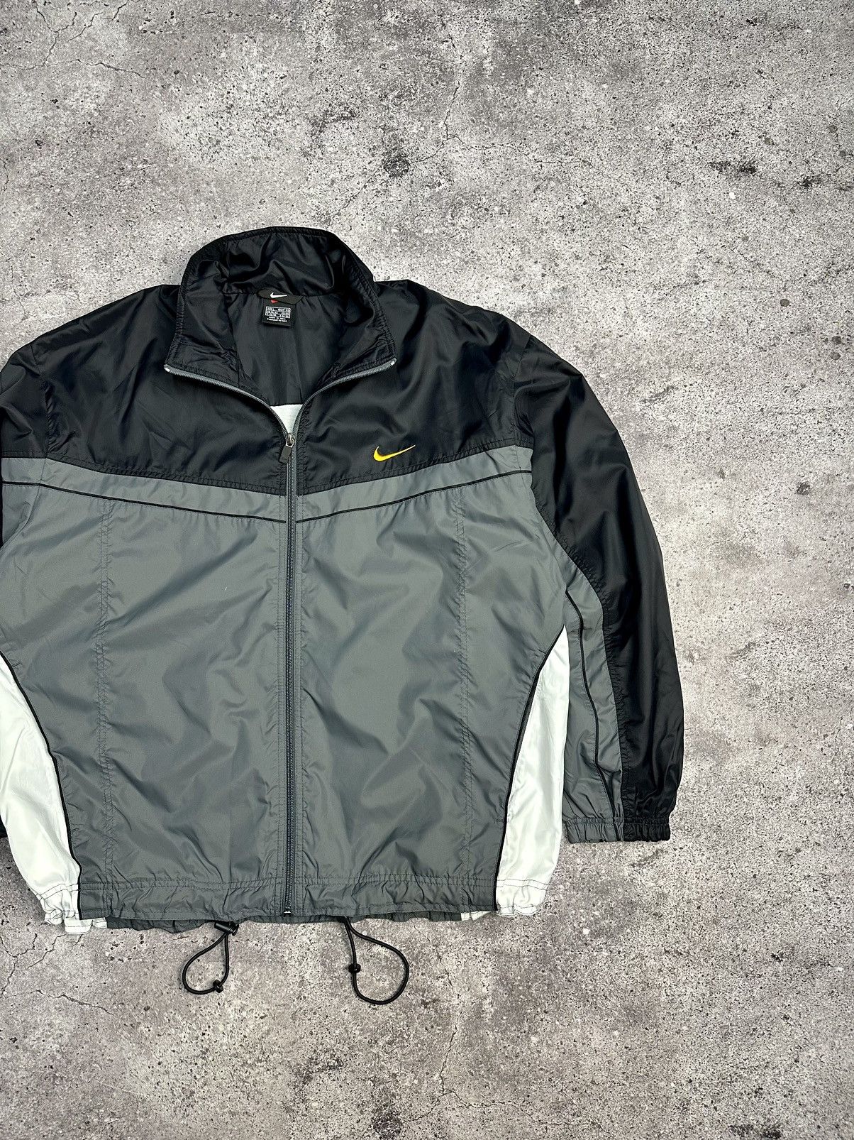 Nike × Vintage VINTAGE NIKE Y2K NYLON JACKET WINDBREAKER 90s DRILL Size US L / EU 52-54 / 3 - 3 Thumbnail