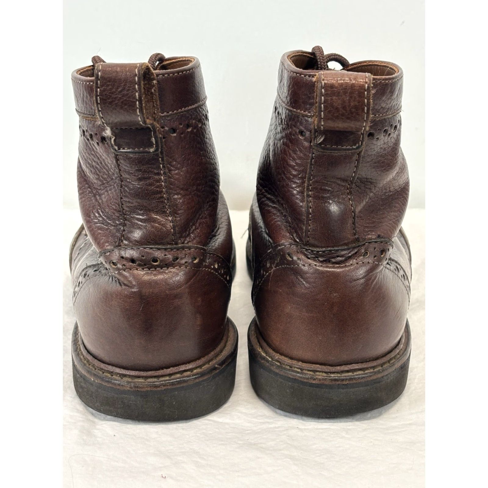 Allen Edmonds Allen Edmonds Long Branch Brown Wingtip Ankle Boots USA 9 D Leather Vibram Lug Sole Broguing Closed Lace Up Men Boots Size US 9 / EU 42 - 4 Thumbnail
