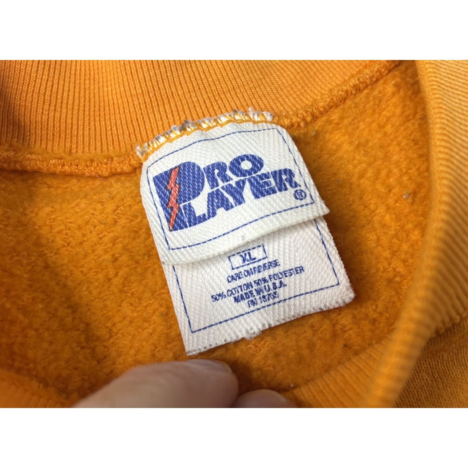 Vintage VINTAGE Pro Player Tennessee Volunteers Orange Crewneck Sweatshirt Mens XL USA Orange Crewneck Sweatshirt Size US XL / EU 56 / 4 - 2 Thumbnail