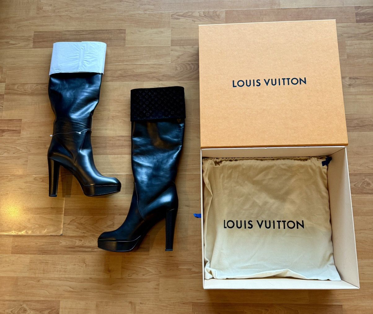 Louis Vuitton Louis Vuitton LV Monogram Tall Black Leather Platform Boots Size US 11 / IT 41 - 1 Thumbnail