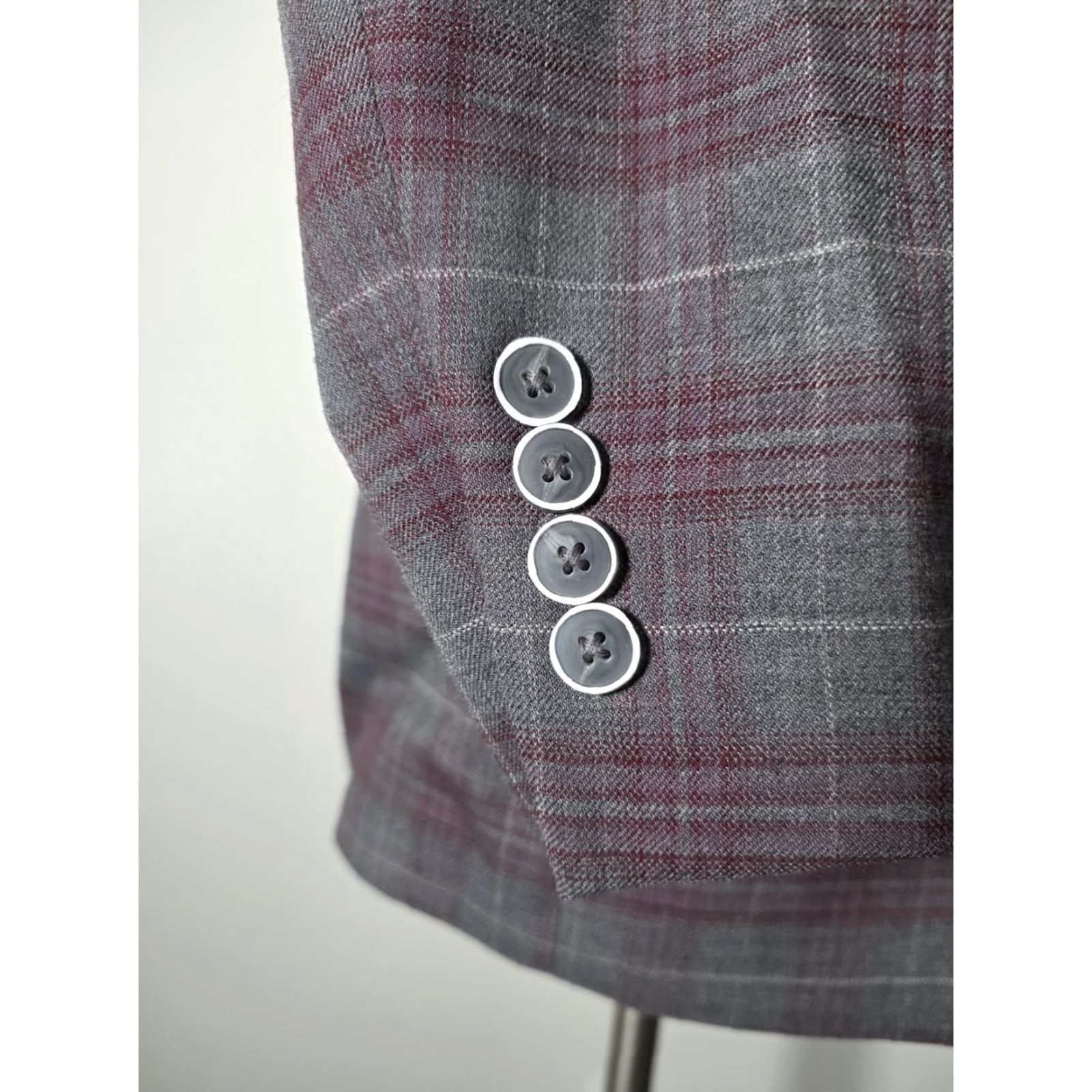Hart Schaffner Marx Hart Schaffner Marx Sport Coat Jacket 48R Regular Wool Purple Gray Plaid Notch Two-Button Single-Breasted Mens Jacket Coat Size US M / EU 48-50 / 2 - 2 Thumbnail