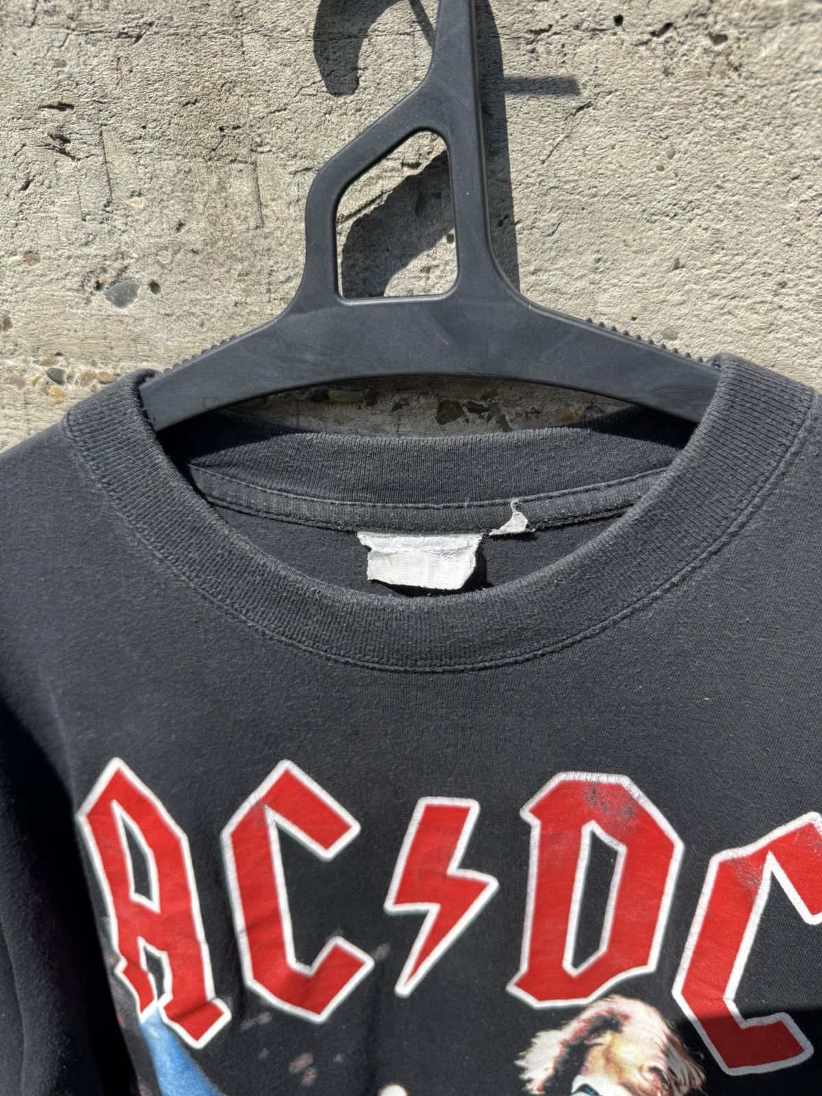 Vintage Vintage AC/DC 2004 Crewneck Black Tee Size US XL / EU 56 / 4 - 7 Thumbnail
