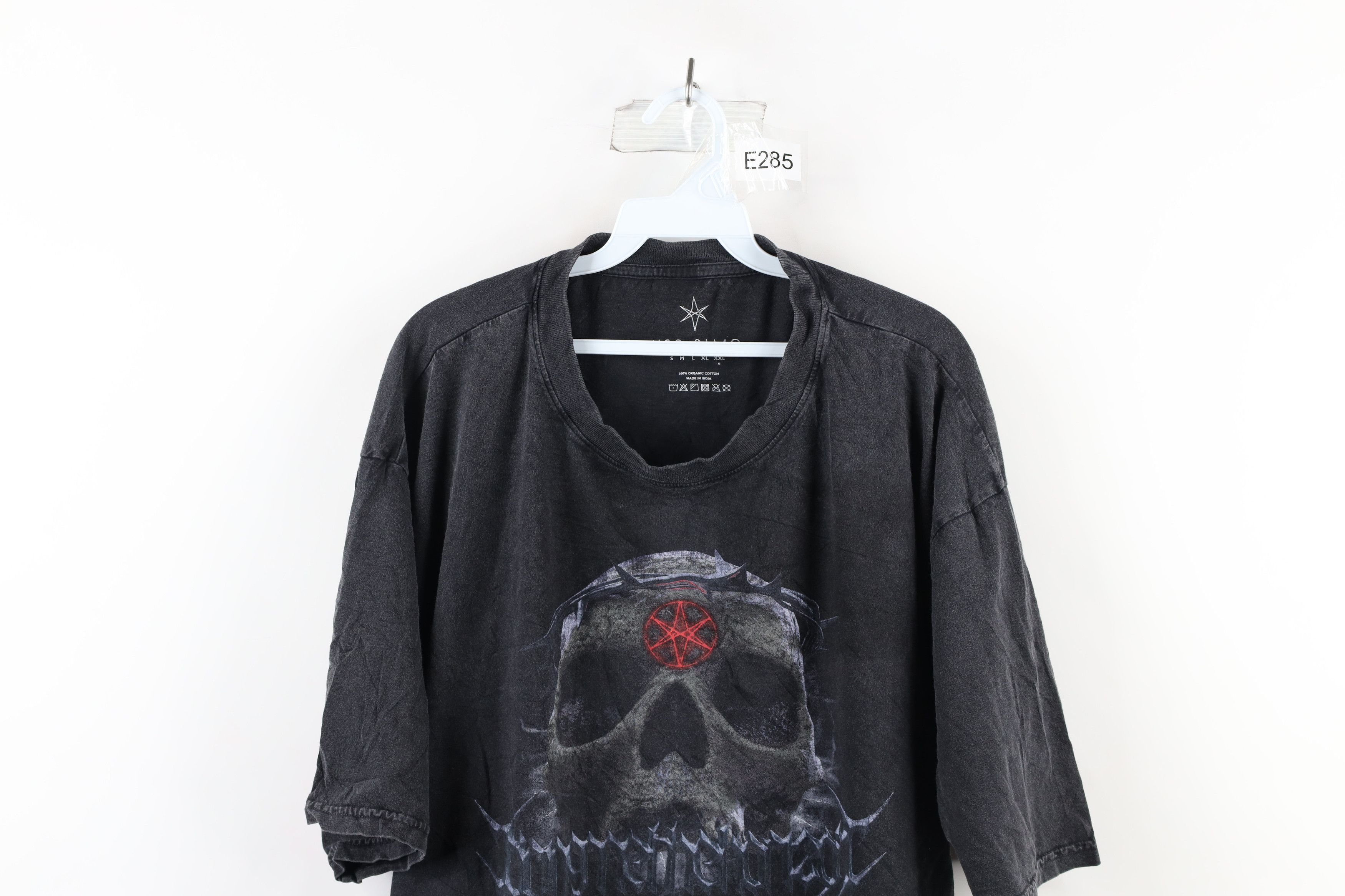 Vintage Vintage Thorn Crown Bring Me the Horizon Band T-Shirt Black Size US XXL / EU 58 / 5 - 2 Thumbnail