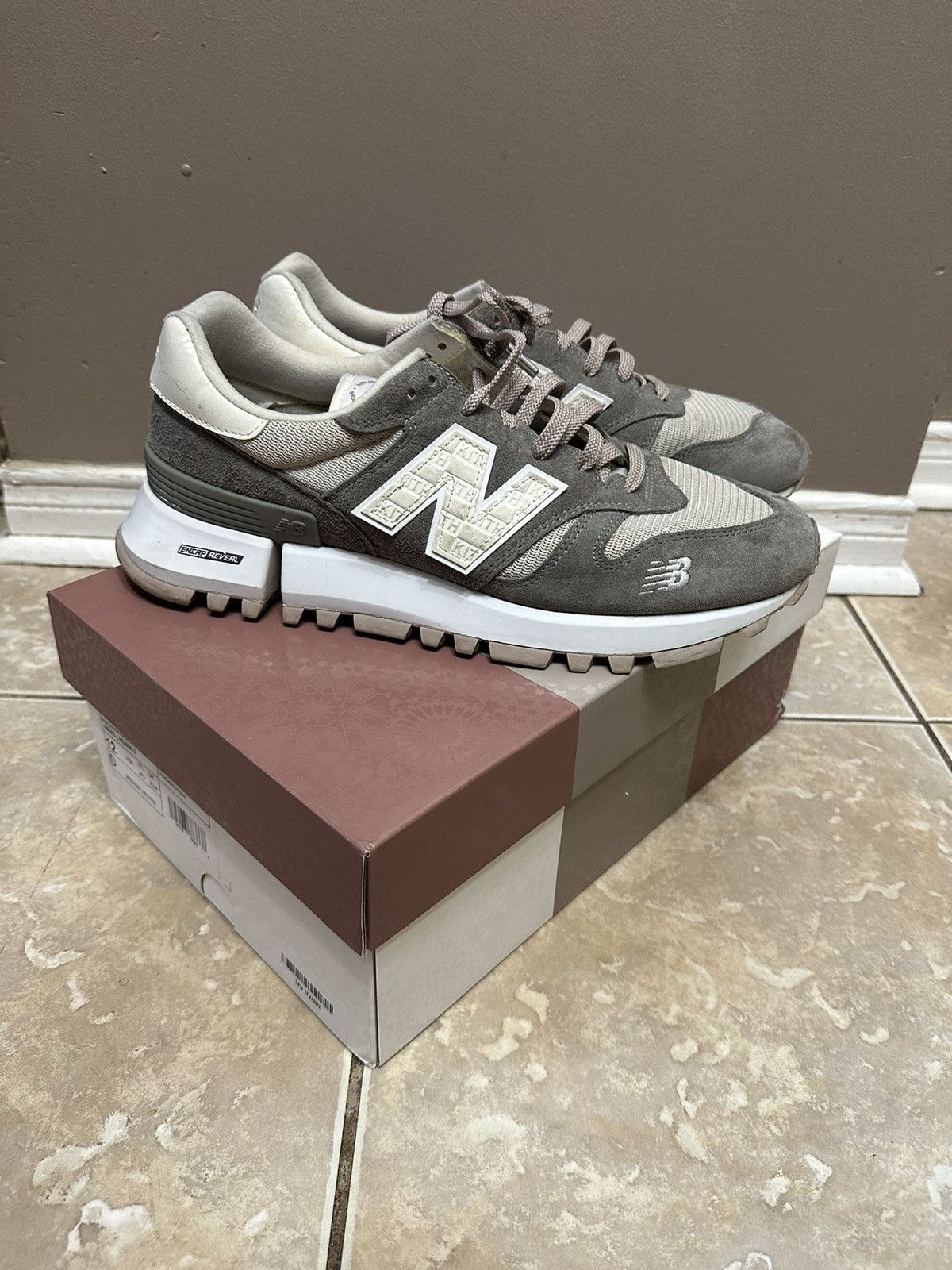 New Balance × Ronnie Fieg Ronnie Fieg x RC 1300 Elephant Skin Size US 12 / EU 45 - 7 Thumbnail