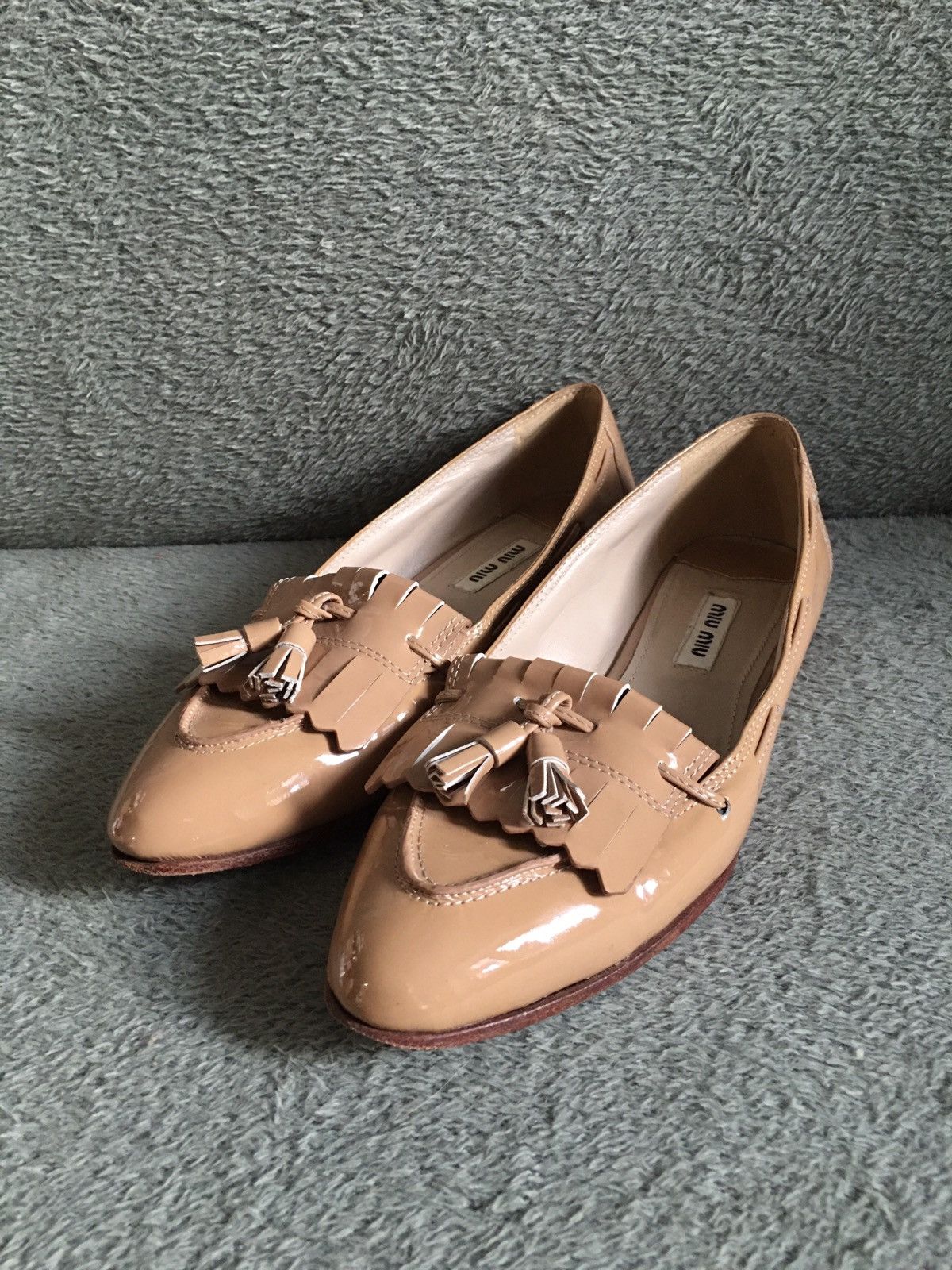 Miu Miu MIU MIU Patent Leather Beige Moccasins Loafers EU37 Size US 7 / IT 37 - 1 Thumbnail