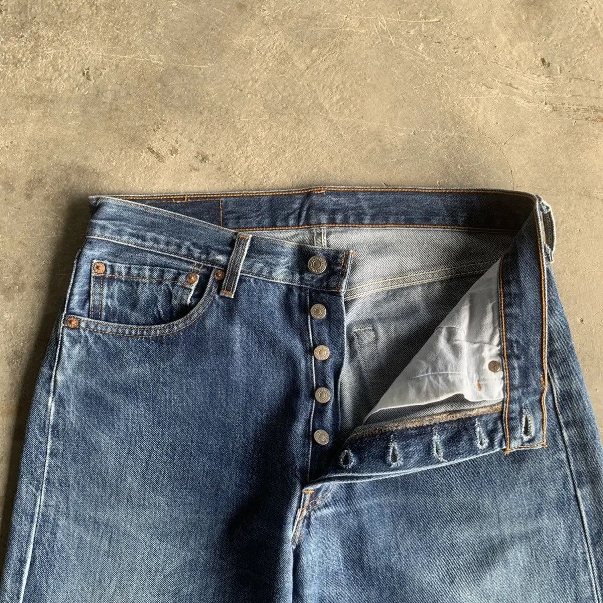 Levi's 1990’s Vtg Levi’s 501 Distressed Denim Ankle Pants Size US 31 - 7 Thumbnail