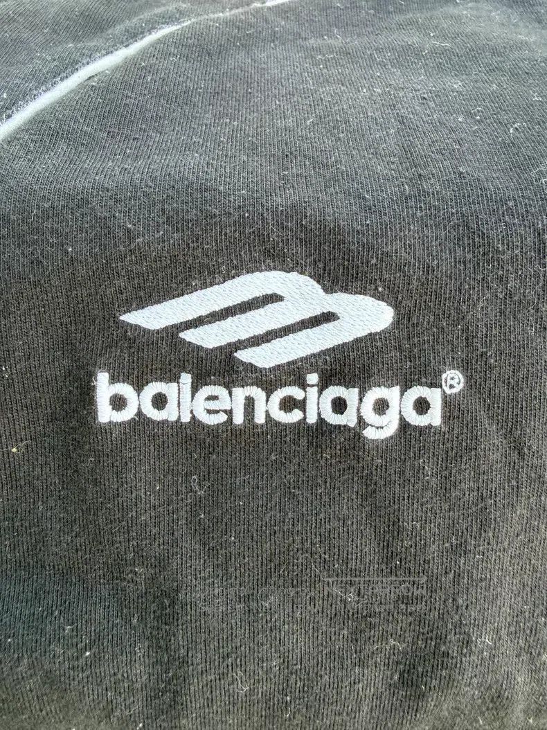 Balenciaga Balenciaga Black Manchester United Short Sleeve Size US S / EU 44-46 / 1 - 7 Thumbnail