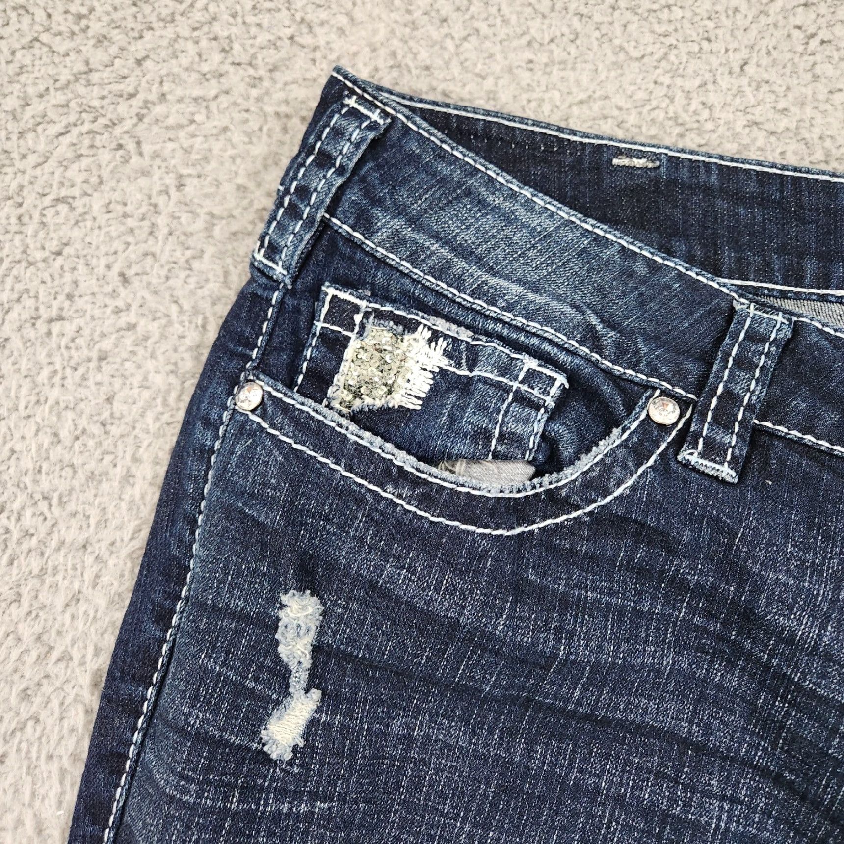Silver Jeans Womens Jeans 24x32 Blue Denim Distressed Bootcut 32 Inseam Regular Color Blue Womens